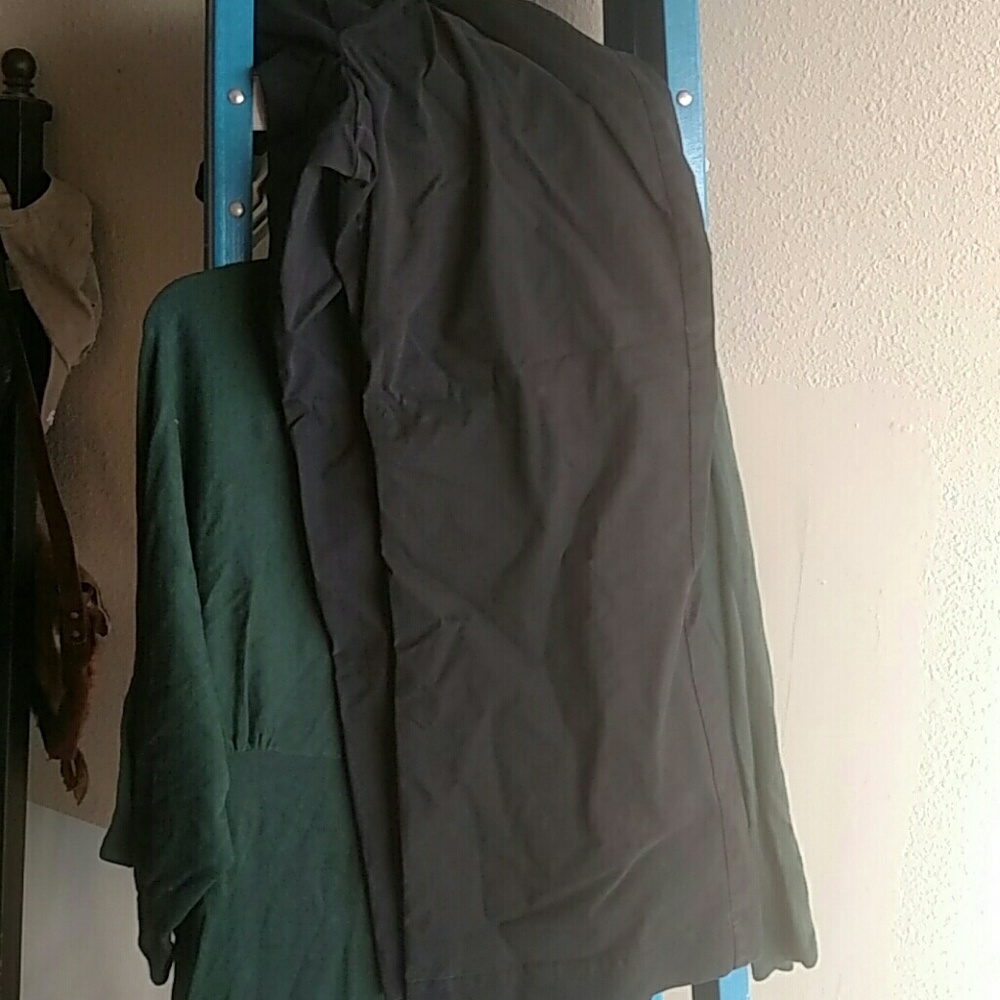 Black gap maternity pants